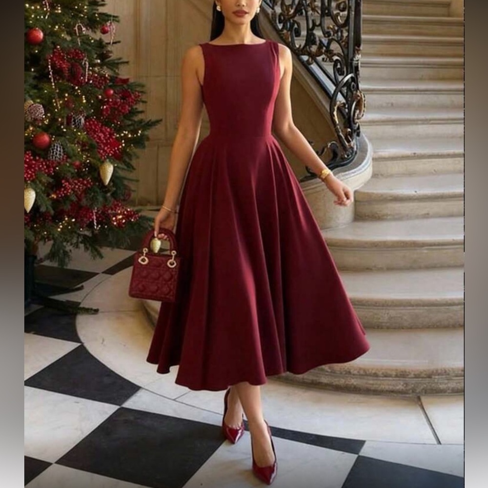Elegant Burgundy Sleeveless Dress - Picture 2 of 11